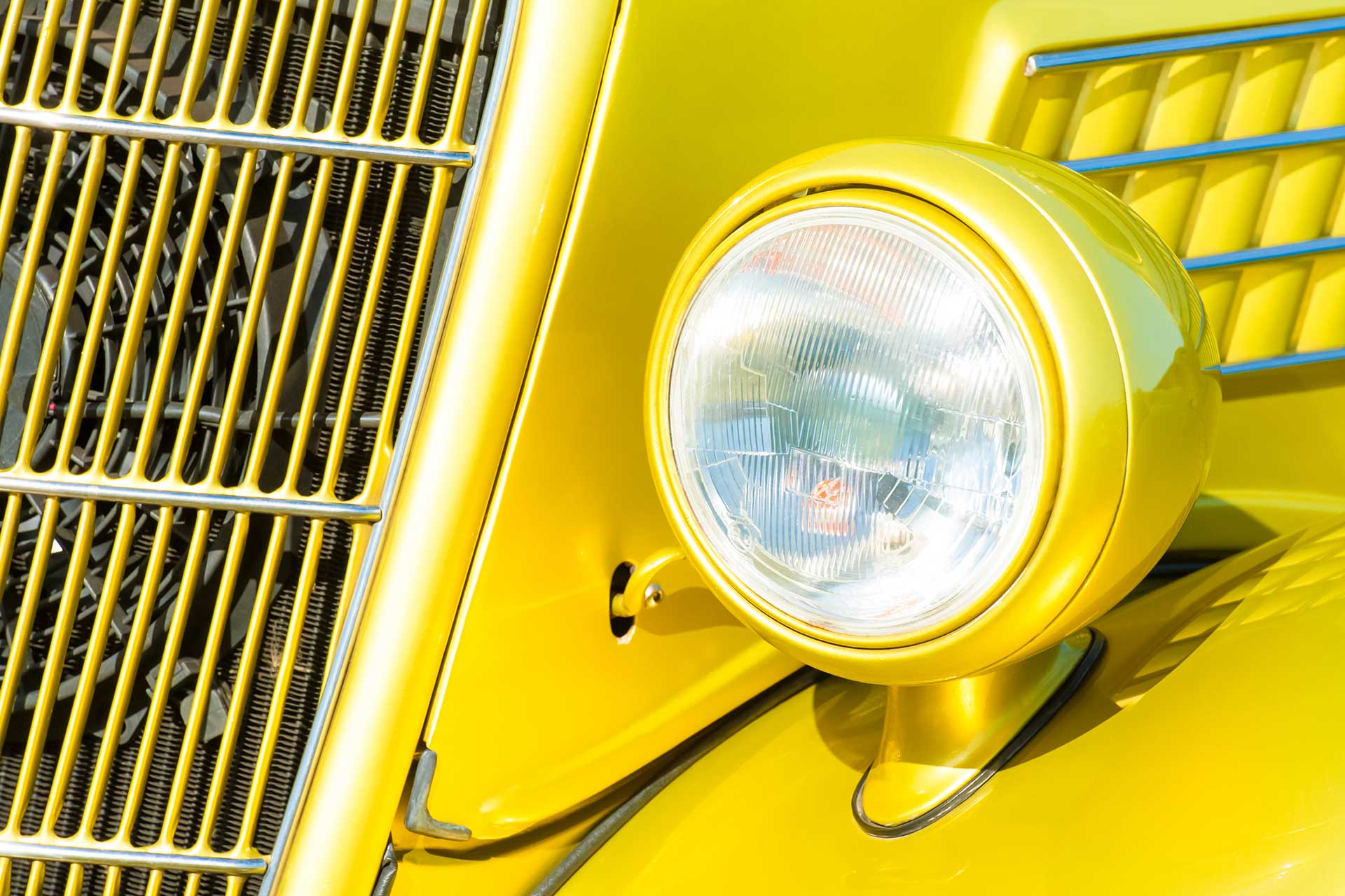 Best Waxing Methods for a Glossy Finish detail